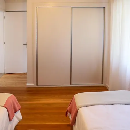 Adega Baia Azul - The Essence Of Pico Сан-Роки-ду-Пику