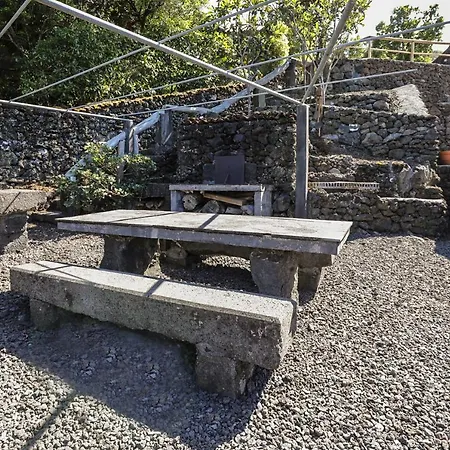 Adega Baia Azul - The Essence Of Pico * Сан-Роки-ду-Пику