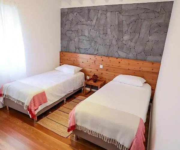 Adega Baia Azul - The Essence Of Pico