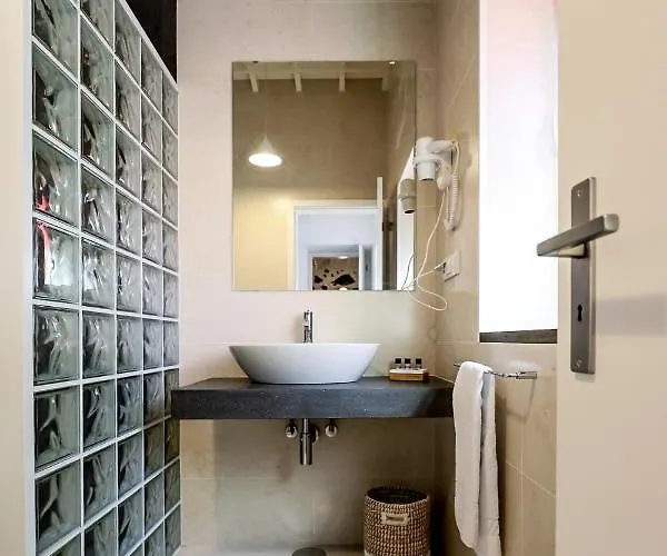 Adega Baia Azul - The Essence Of Pico Chalet Sao Roque do Pico